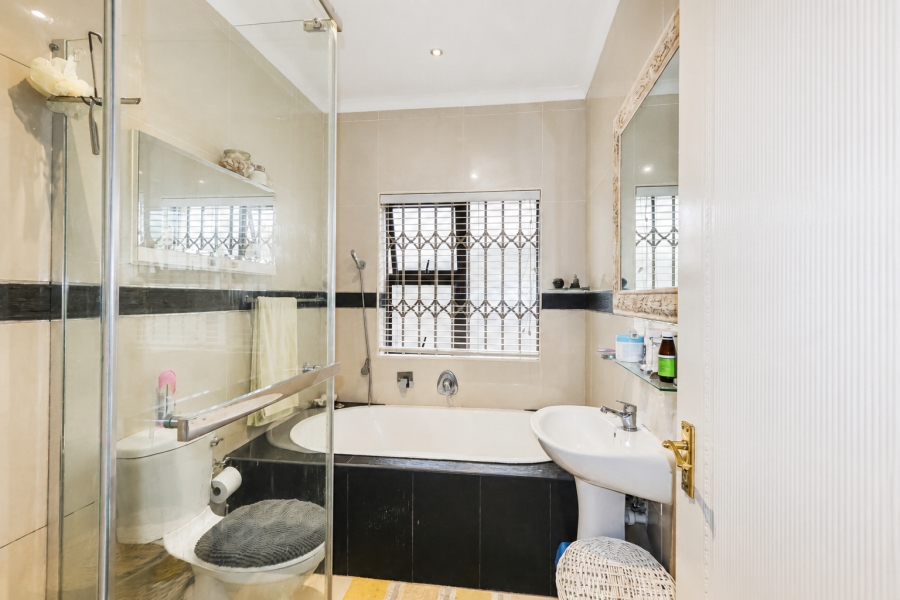3 Bedroom Property for Sale in Parklands Western Cape